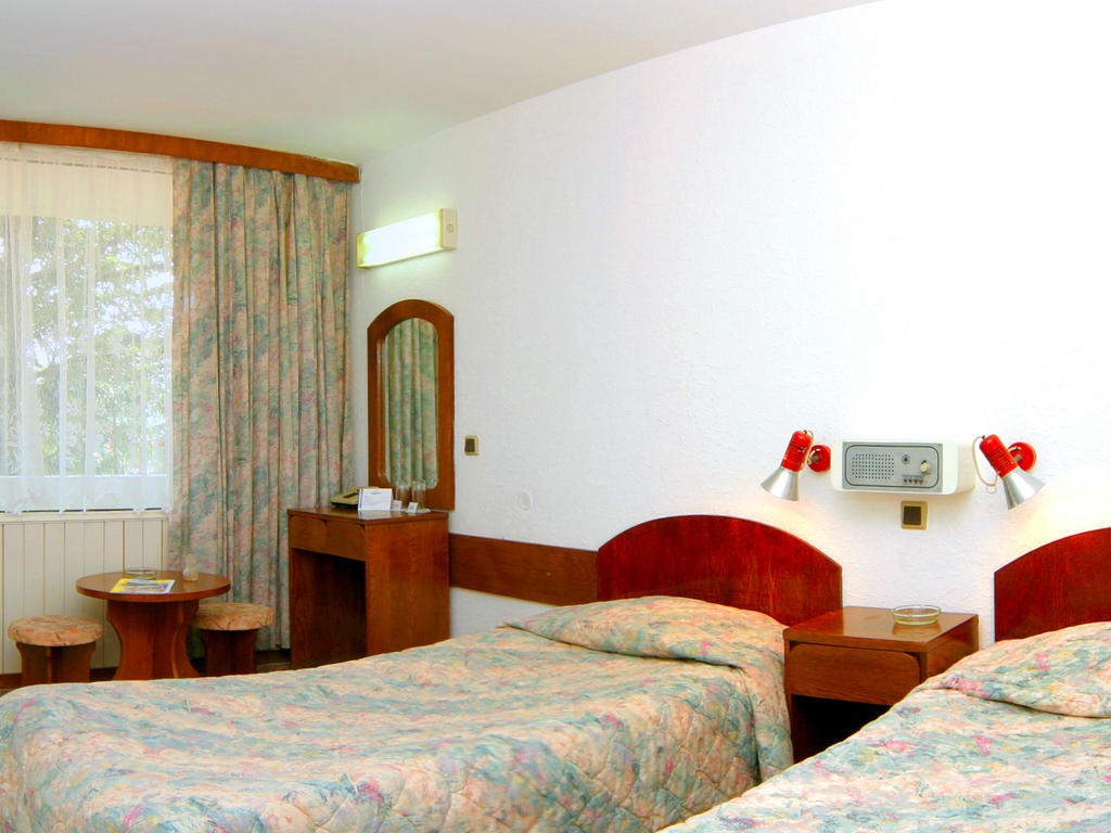 Maritim Hotel Amelia Albena Room photo